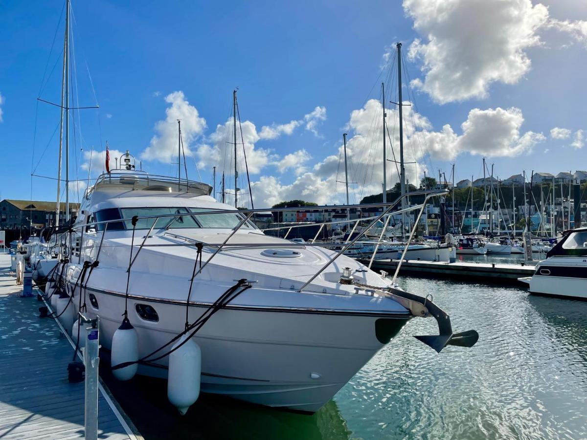 Отель Tranquility Yachts -A 52Ft Motor Yacht With Waterfront Views Over Plymouth. Экстерьер фото