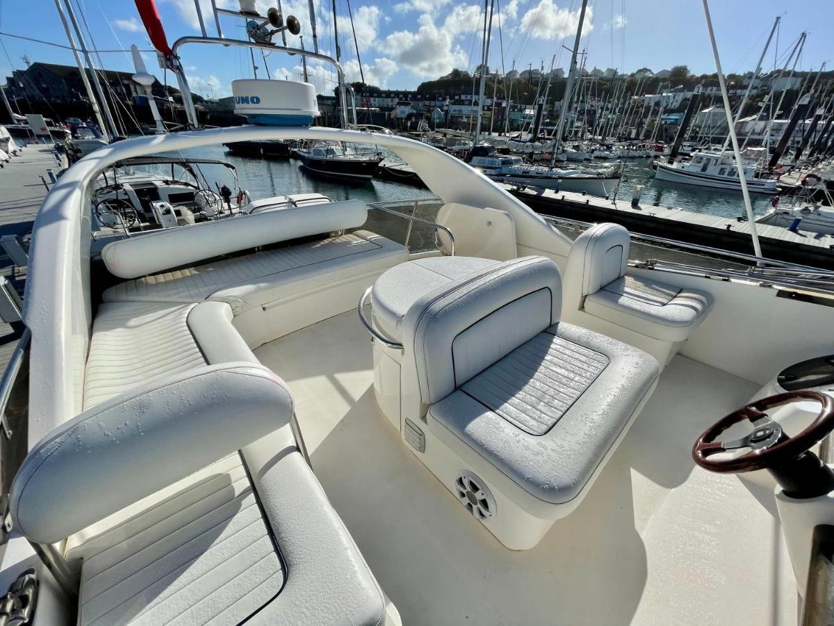 Отель Tranquility Yachts -A 52Ft Motor Yacht With Waterfront Views Over Plymouth. Экстерьер фото